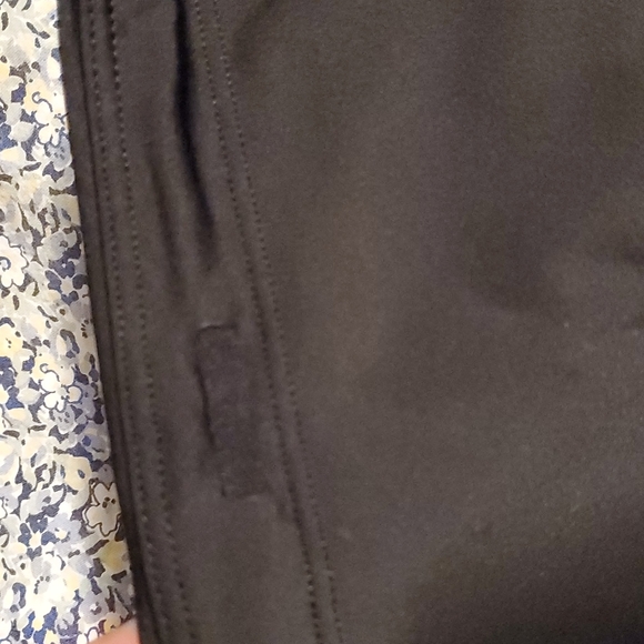 Athleta Black Crop pants - Picture 8 of 10